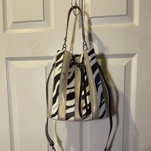 KARL LAGERFELD PARIS ADELE WHITE AND BLACK ZEBRA PRINT W/ LIGHT PINK TRIM
